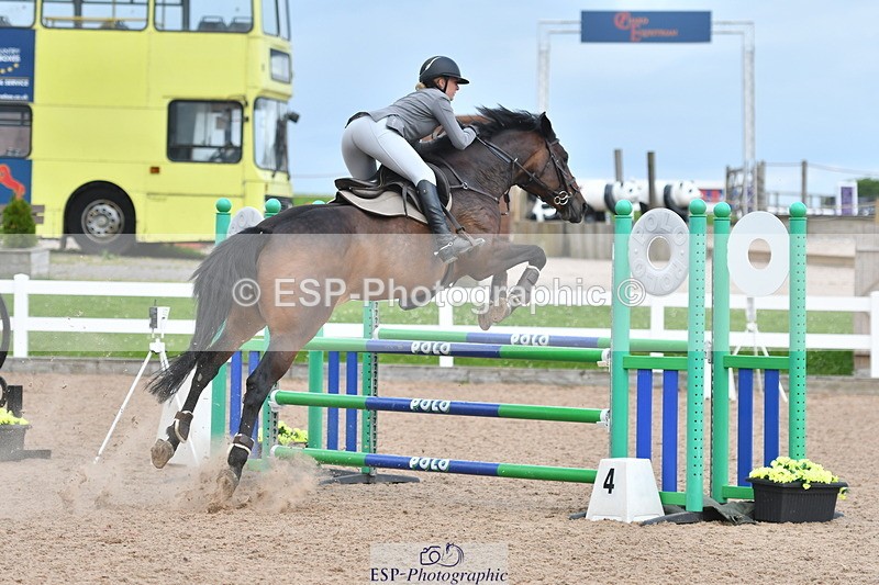 240727A-153040-06155 - Cls 24 1.05m Amateur Qualifier