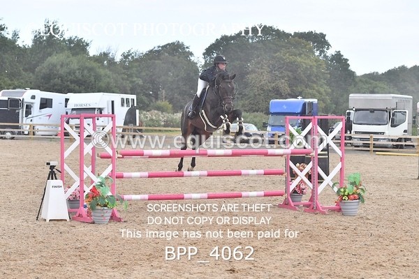 BPP_4062 - CLASS 8 Senior Newcomers/ 1.10m Open