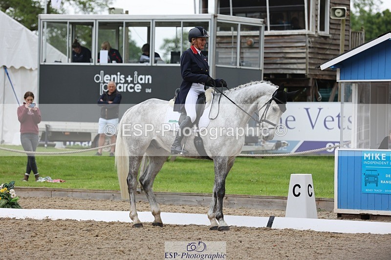 240523-094035-03183 - 208-KING_LOUIS-Mary_King