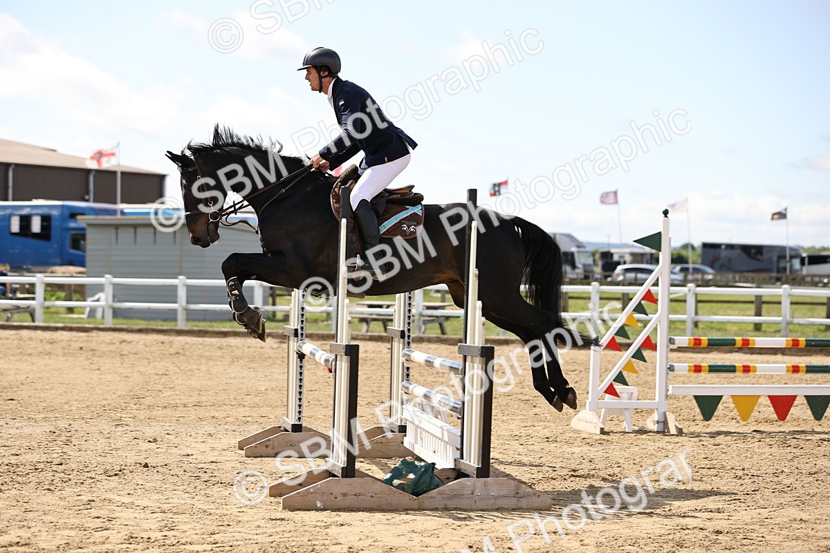 SBM_002117 - Class 9 - Senior British Novice - 90cm