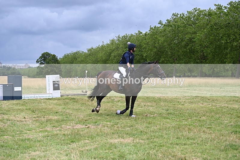 WJ6_2988 - Time at Jump 11:06 to 11:40