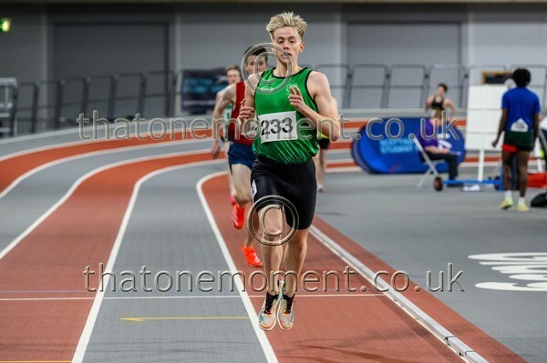 StudInd-915806 - Track Male Set Two