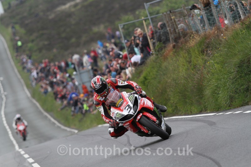 Ian Hutchinson Yamaha / Milwaukee Yamaha - Pokerstars Senior TT