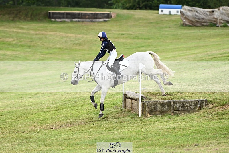 240825X-143009-35028 - 80cm XC 14.30 to 15.30