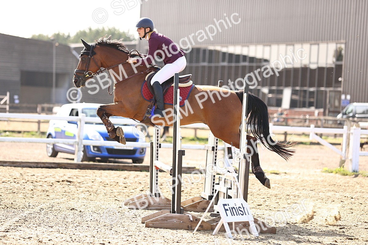 SBM_005505 - Class 8 - Clear Round