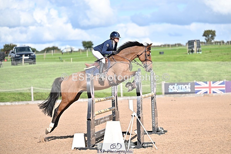 250924-141751-00570 - Cls 6 Foxhunter and 1.20m Open