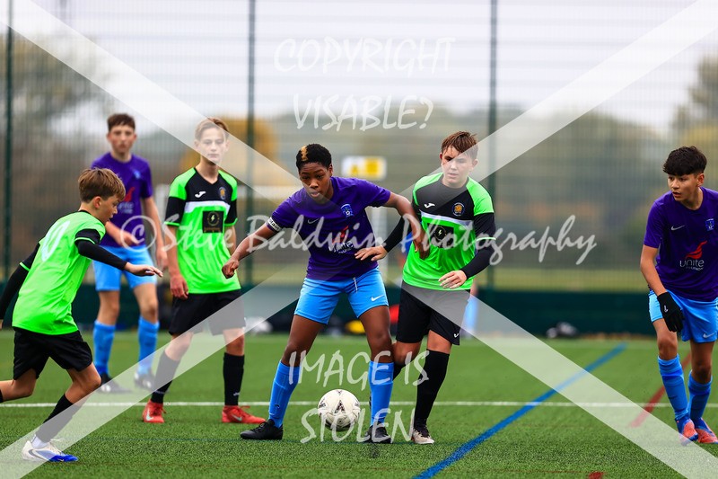 1DX30299 - 2025-10-12 FC Abbey Meads U14 Orange V Kingsdown Lions U14