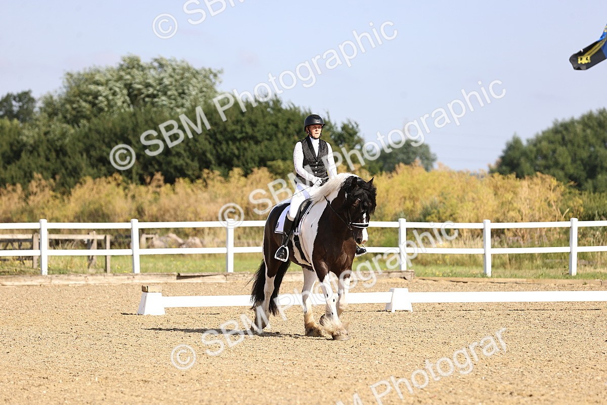 SBM_008612 - Novice 5 - 08.30-9.33