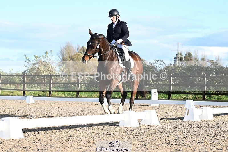 231105-142122-02350 - Cls 5 Novice 27 Start to 15.30 break