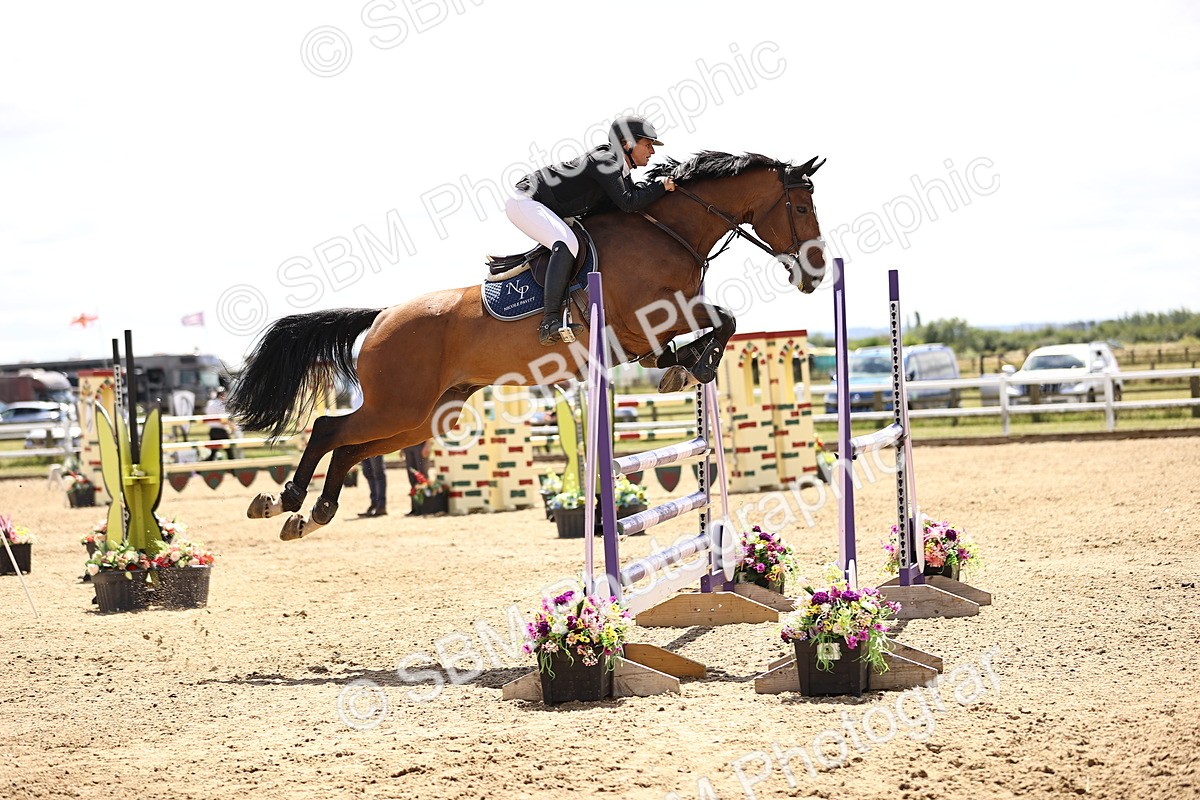 SBM_003840 - Class 22 - Senior Foxhunter 1.20m