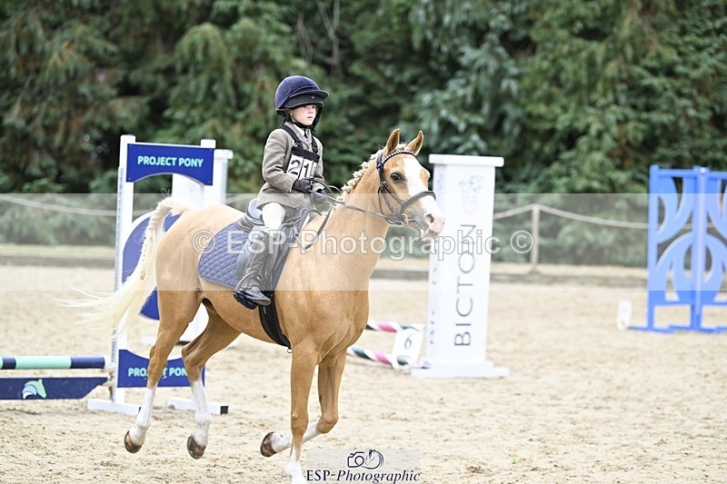 250820A-125542-06767 - Round 1, Start to 1.30pm Break