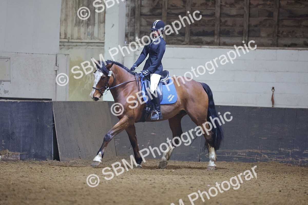 SBM_003174 - Class 9-10 - MQ U21 Open Novice 1