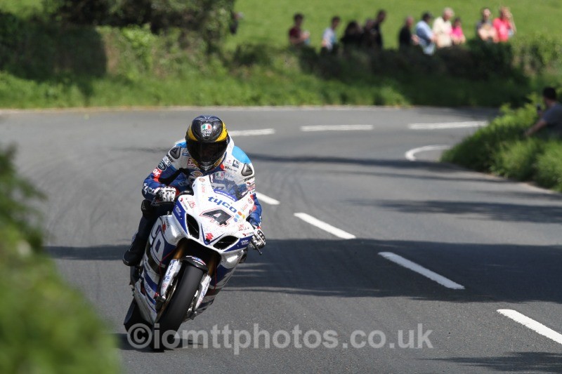 Guy Martin Suzuki / Tyco Suzuki - Dainese Superbike Race 2014