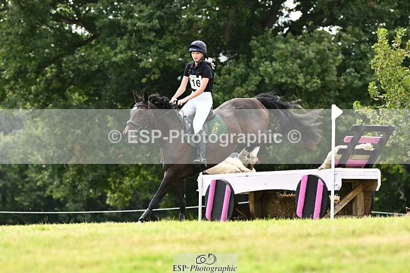 240825X-153249-36501 - 80cm XC 15.30 to 16.30