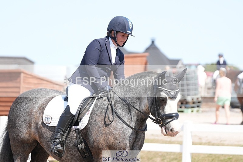 250817-142921-10976 - 055-Neve.HollowaySD.Out.of.the.Blue