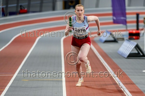 CombiMast25-925526 - Track Female Set One