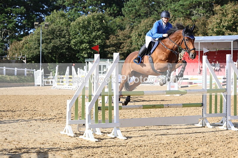 3E7A0690 - Class 13: Senior Newcomers/1.10m open