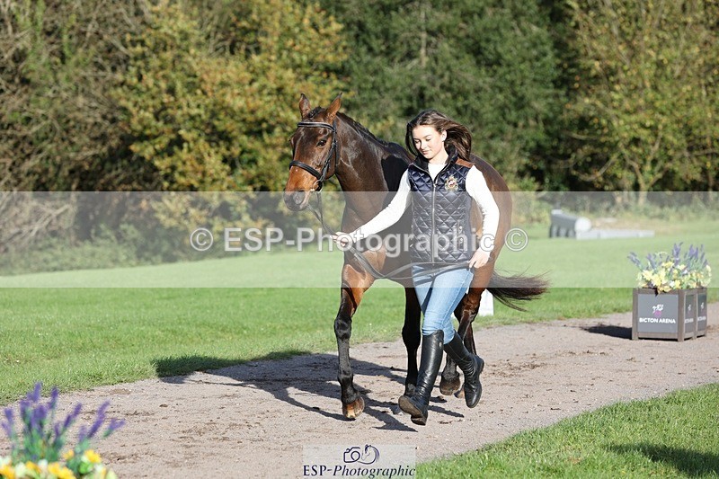 241027-100042-15636 - 410-Mae.Jackson-SWEET.RIOT