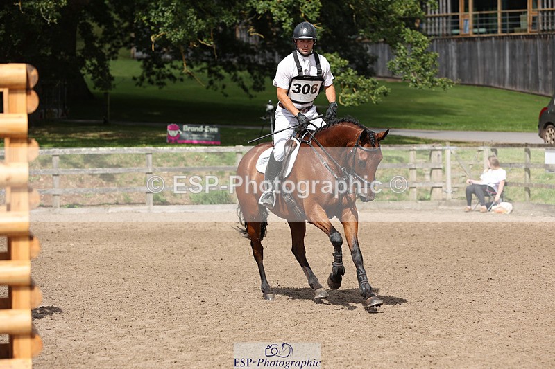 240804-104511-11261 - 306-Rupert_Batting-COOMBELAND_ALBERTS_RUMOUR_II