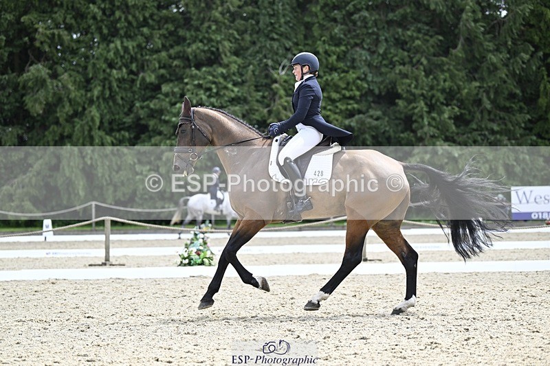 240523-121953-04587 - 428-COOLEY_SNAPCHAT-Selina_Milnes