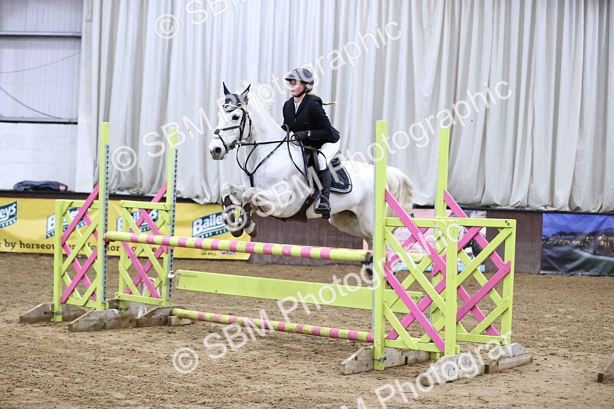 SBM_000792 - Class 4 - Blue Chip Pony Newcomers - 1.00m