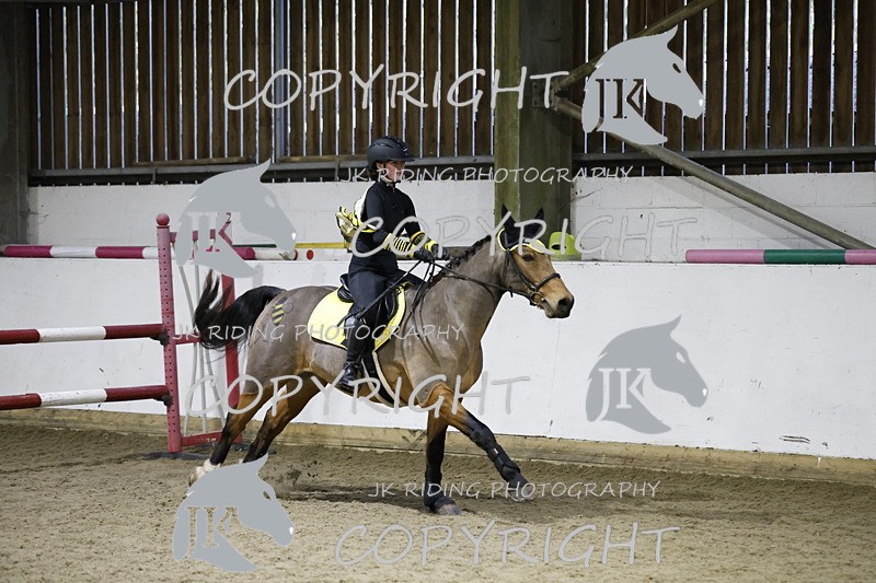 _T0A3775 - 1M Clear Round