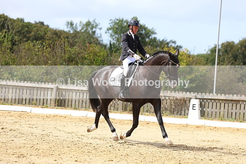 3E7A3812 - Class 8: Novice 6 Section A Championship