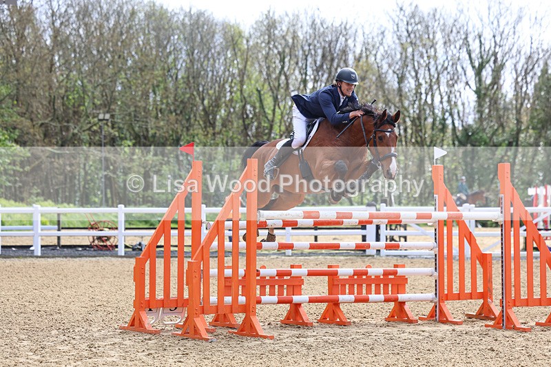 3E7A2348 - Class 9: Senior 1.30m open