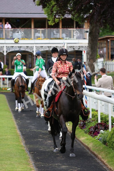 yr22052022r8e-72 - ROR - Parade Ring York