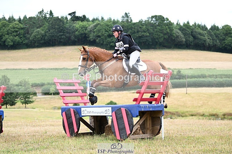 250803A-113545-11189 - K-466-Emily.R.Vincent-GOLDEN.HEART.BREAKER