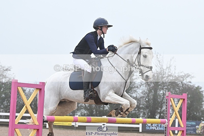 251115-131040-00903 - Cls 14+15 Junior 1.20m and 148cm
