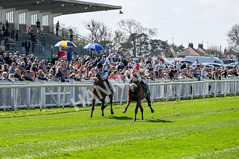 100426-Race 1-Where Love Lives-2580 - Race 1