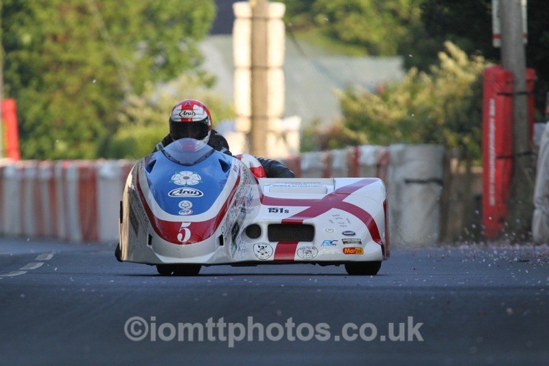 IMG_5643 - Thursday Practice - TT 2013 Side Car