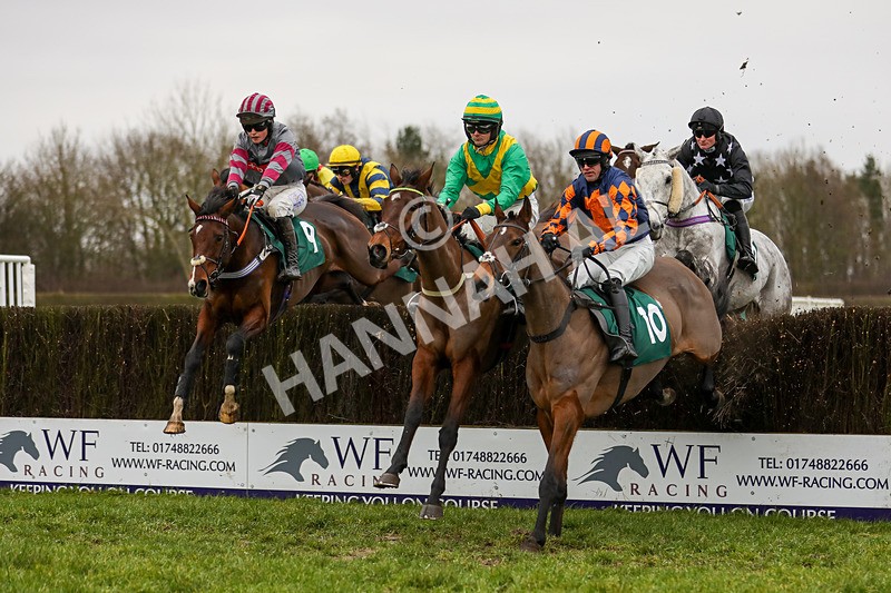 110124-Race 3-Time For A Pint-4959 - Race 3