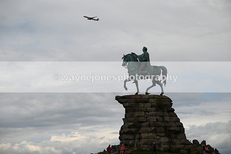 DSC_7521 - Time at Statue 13:16 to 13:52