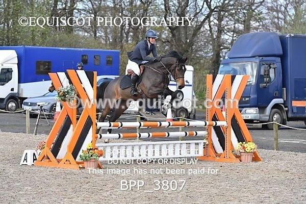 BPP_3807 - CLASS 3 FRI Senior British Novice/ 90cm Open