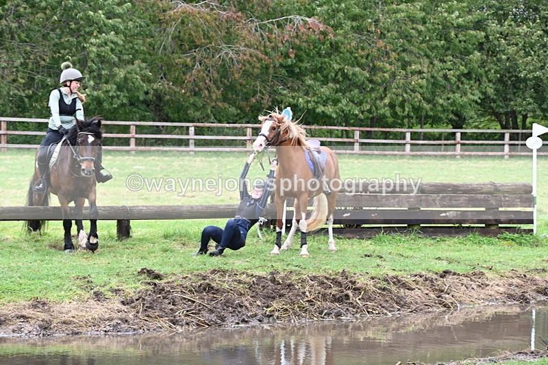 WJ6_5892 - Time at Photographer 12:31 to 12:40