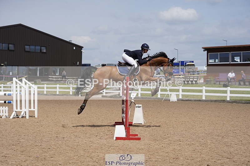 230528A-142008-07758 - Cls 34 1.05m Amateur Quali