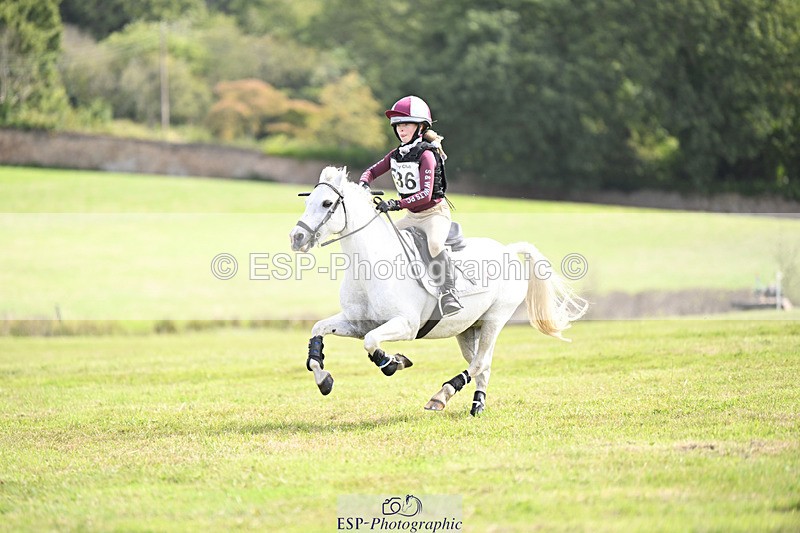 240825X-112621-32506 - 70cm XC 11.00 to 12.00