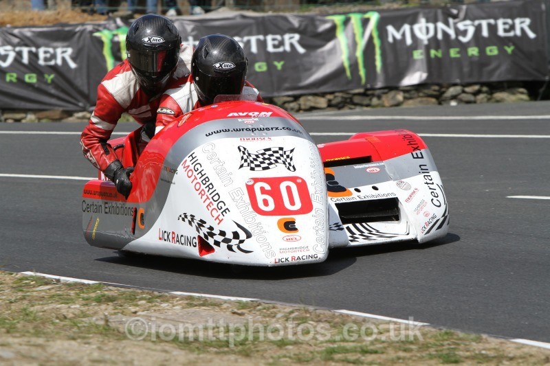 Dean Nicholls* / Paul Skinner Lumley Kawasaki / Certain Exhibitions Ltd - Sure Sidecar Race 1
