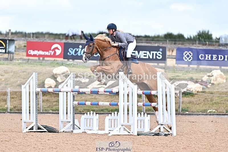 260819-142918-01104 - Cls 6 Foxhunter and 1.20m