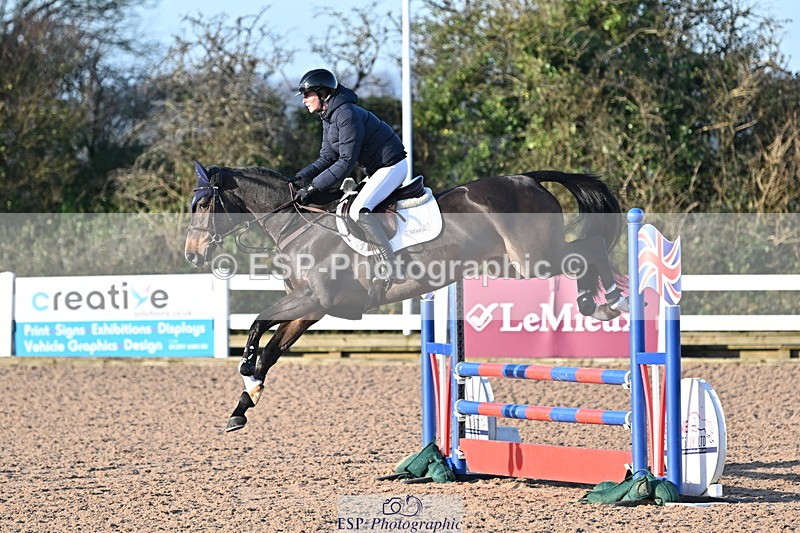 241113A-093154-00027 - Cls 01A&B Brit Nov & 90cm Open