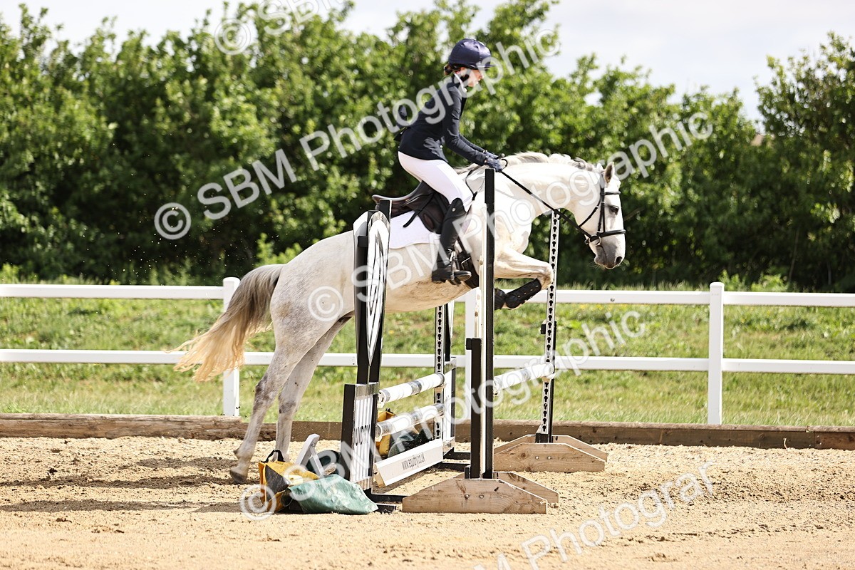 SBM_001800 - Class 8 - Clear Round