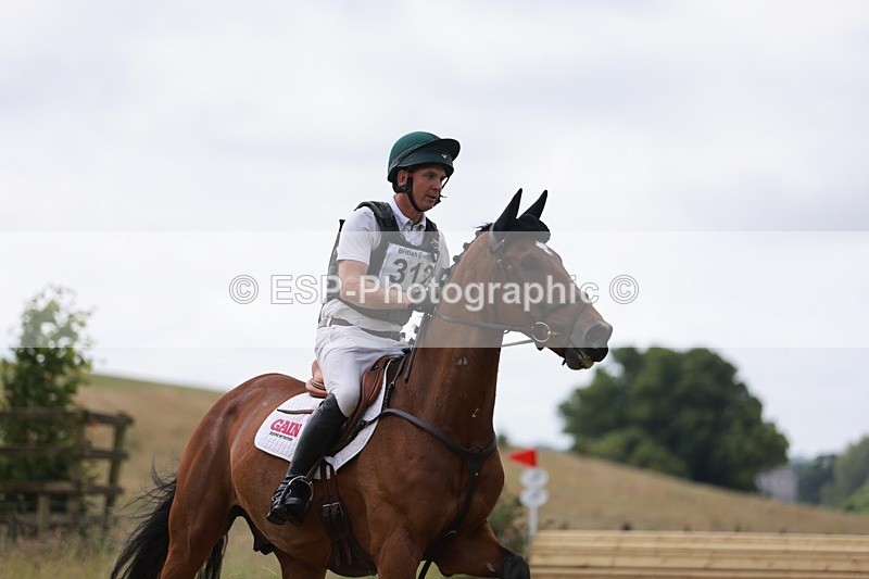 240630X-121039-6028 - 312-Padraig_Mccarthy-MGH_HERMES