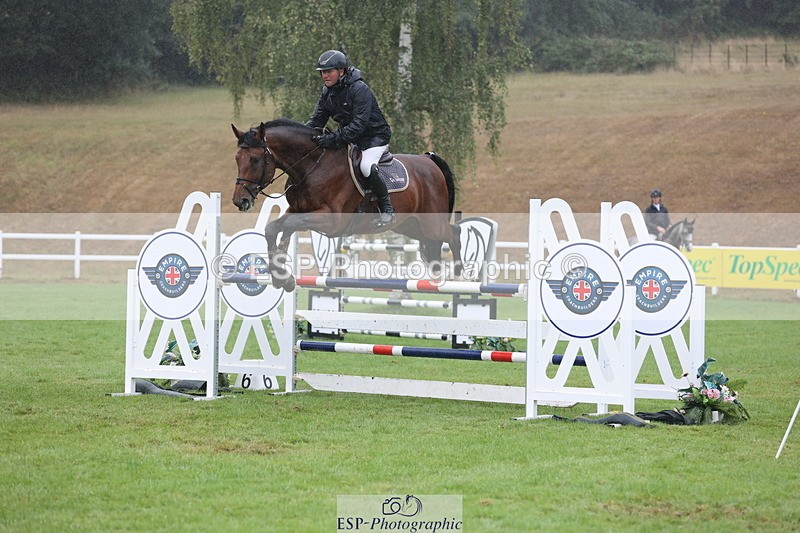 250830A-132608-06673 - Cls 16 Snr Newcomers and 1.10m Open