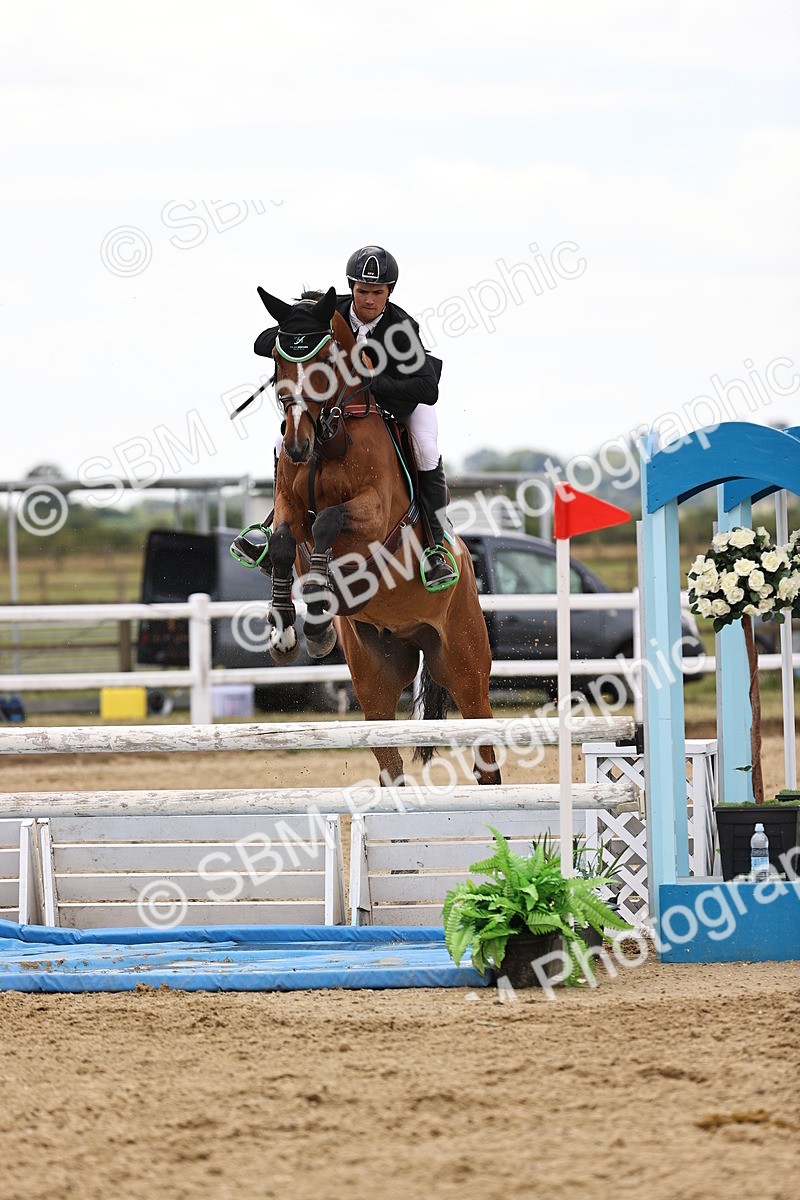 SBM_010708 - Class 9 - Senior Foxhunter - 1.20m Open