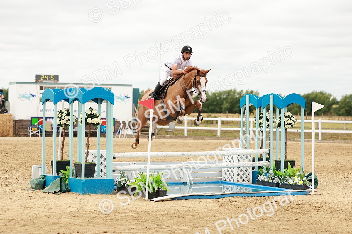 SBM_018214 - Class 21 - Senior Newcomers Championship 2d Rd