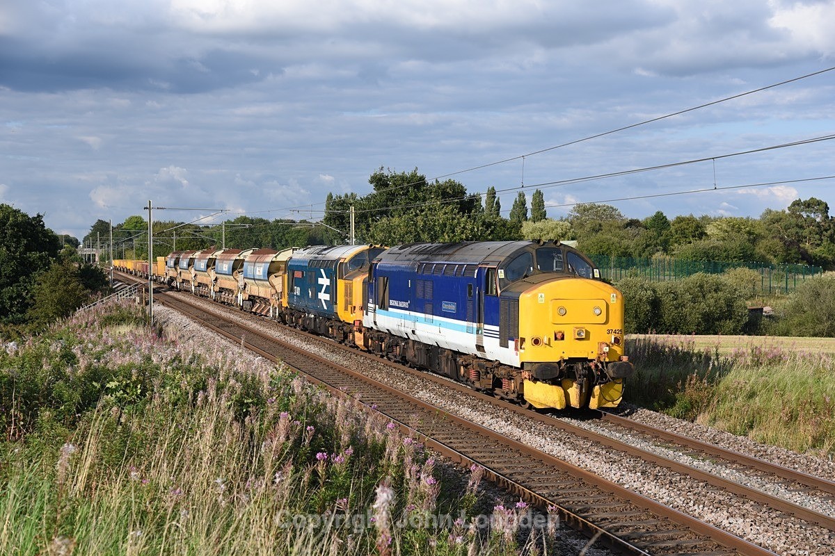 JL - 16.8.23 37425 37401 6K05 Carlisle - Crewe, Red Bank - West Coast Main Line (north to south)