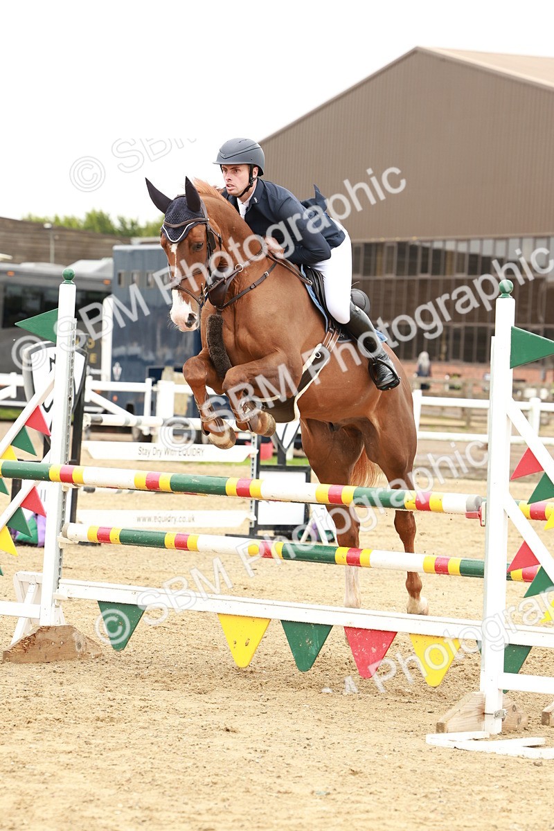 1I0A7841 - Class 4 - Senior Newcomers 1.10m