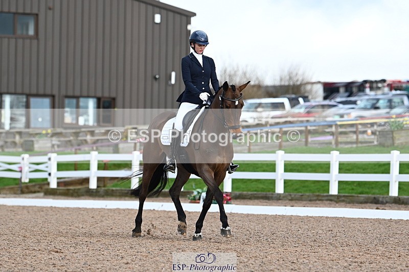 240218A-124711-07323 - 131-Lauren.Burrows-Active.Vogue